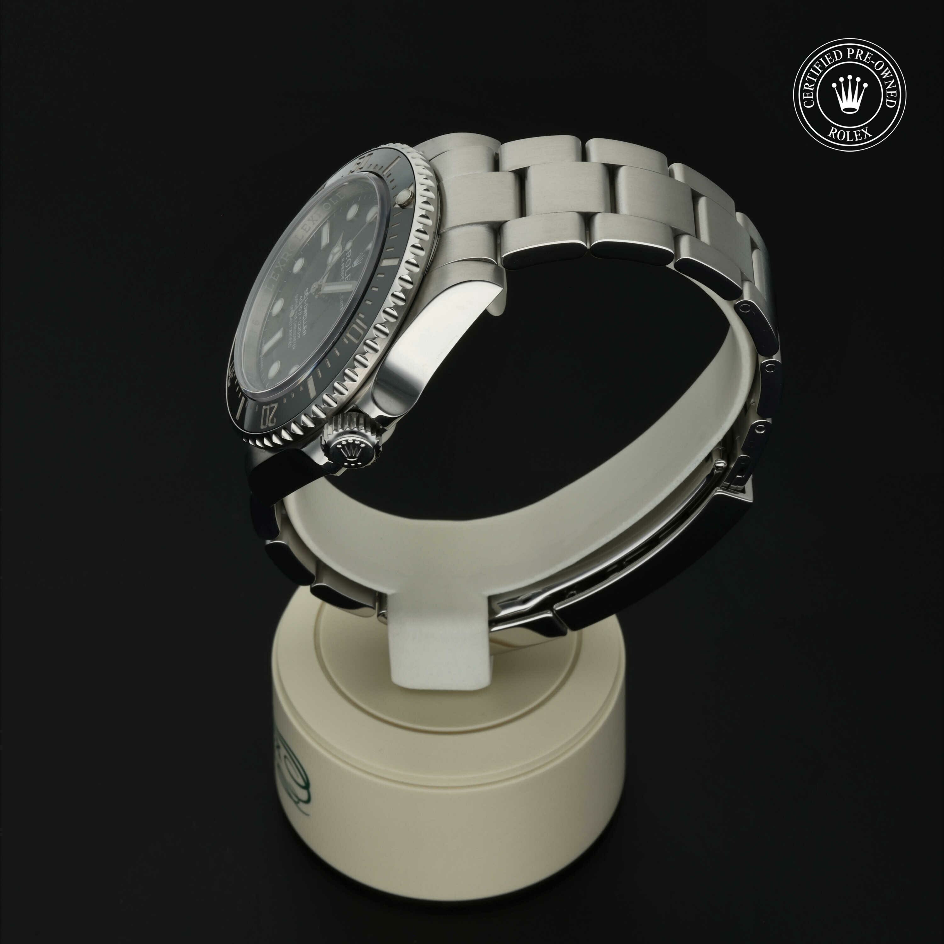 Rolex Sea-Dweller 4000 in Staal M116600-0003 at Hall of Time - vue 10