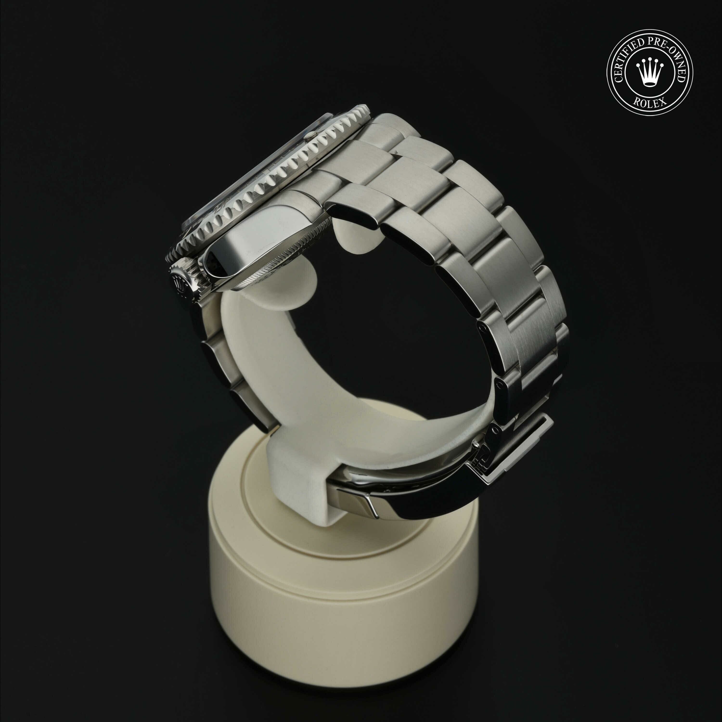 Rolex Sea-Dweller 4000 in Staal M116600-0003 at Hall of Time - vue 14