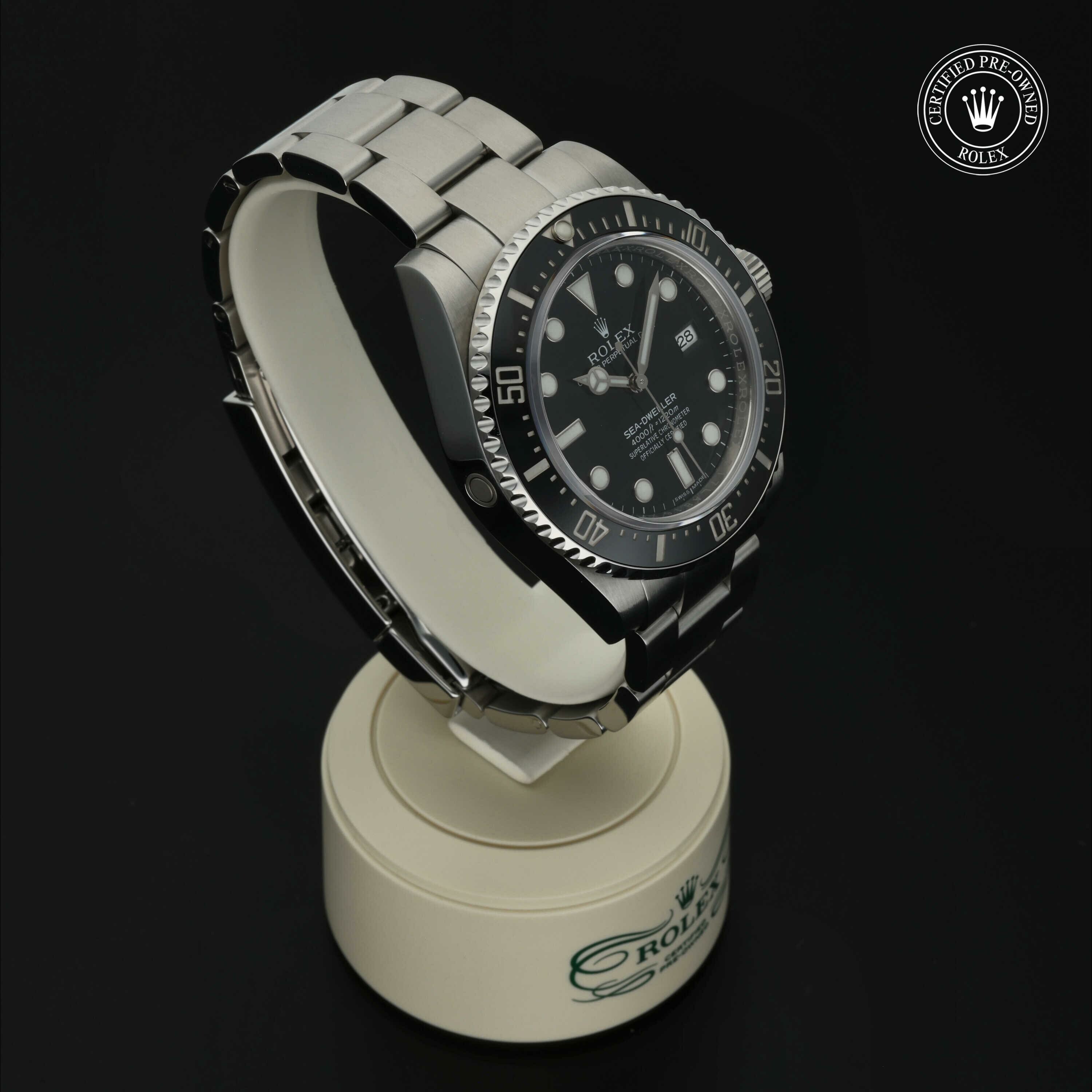 Rolex Sea-Dweller 4000 in Staal M116600-0003 at Hall of Time - vue 32