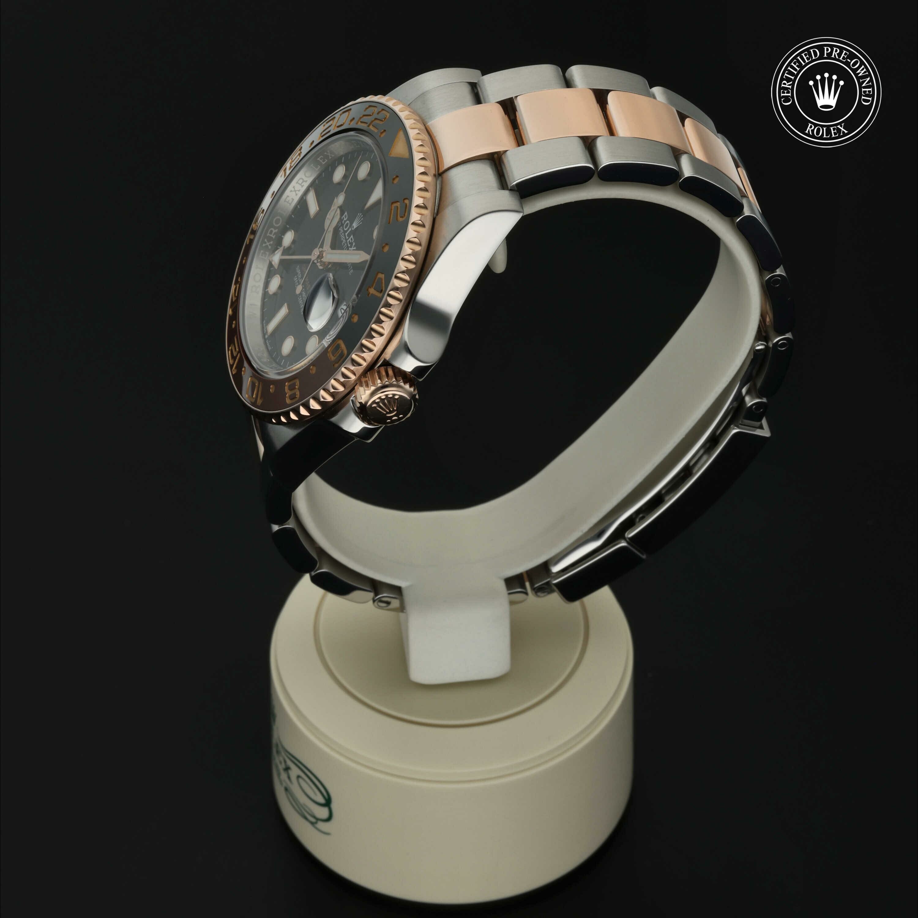 Rolex GMT‑Master II in Rolesor 18 karaat Rood M126711CHNR-0002 at Hall of Time - vue 9
