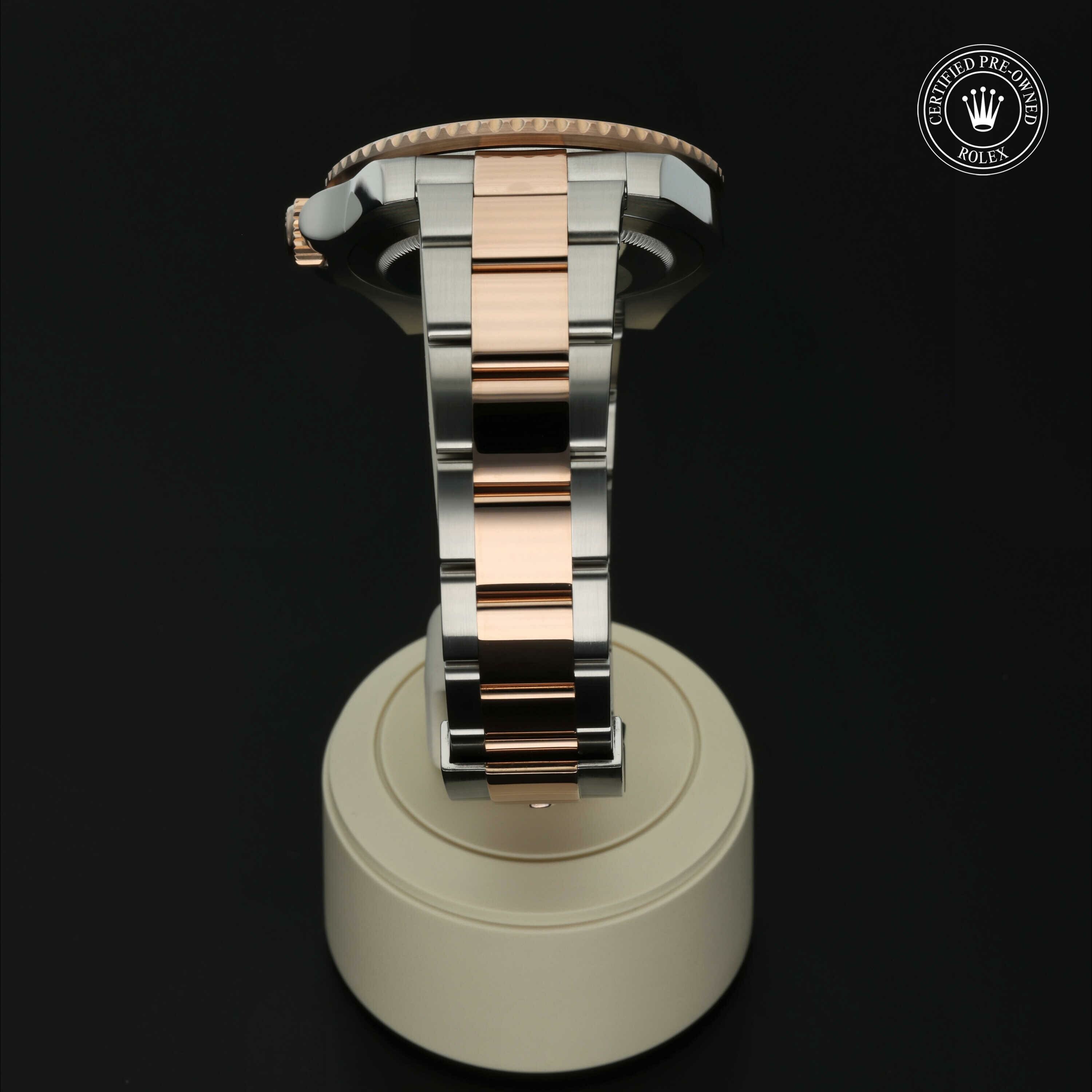 Rolex GMT‑Master II in Rolesor 18 karaat Rood M126711CHNR-0002 at Hall of Time - vue 19