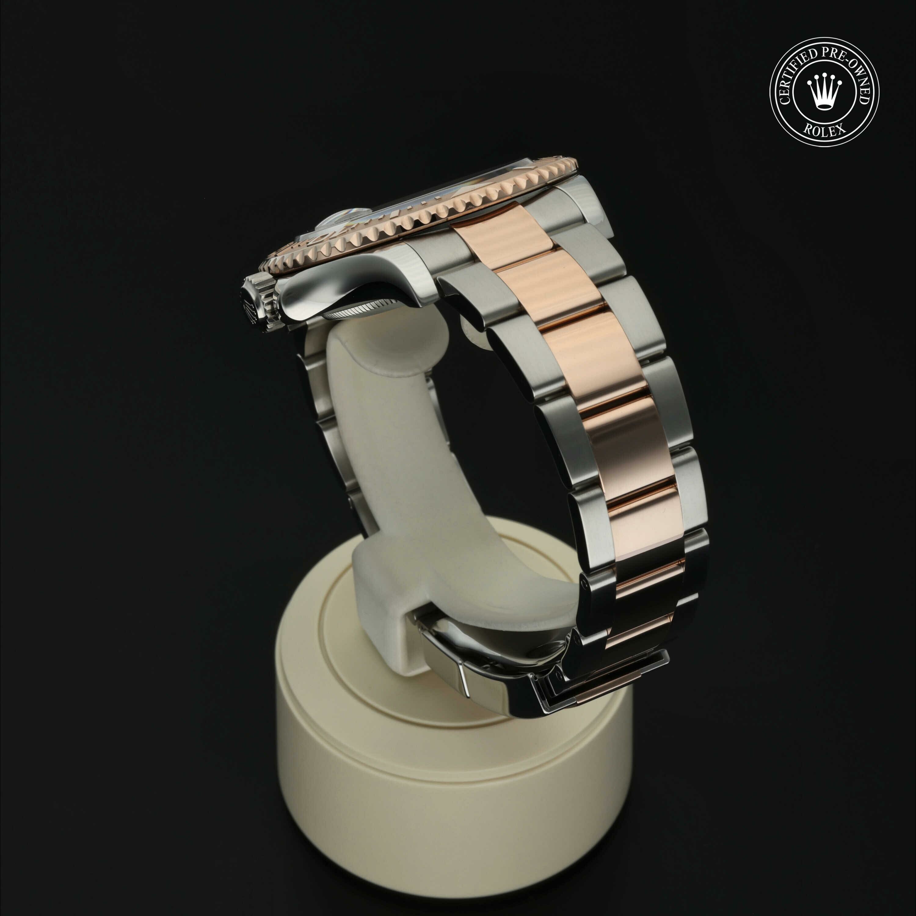 Rolex Yacht-Master 40 en Rolesor 18 Carat Rouge M126621-0002 chez Hall of Time - vue 16