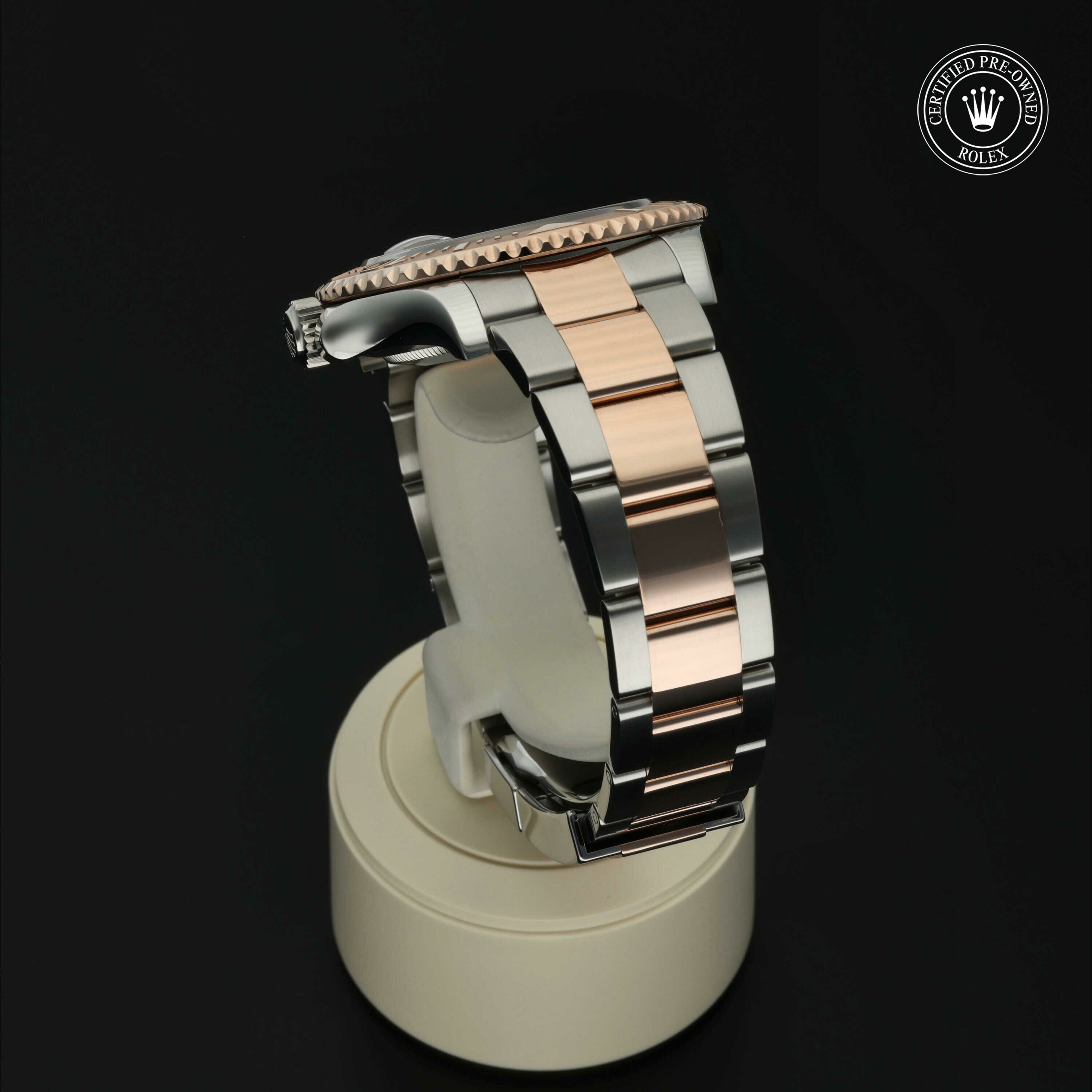 Rolex Yacht-Master 40 en Rolesor 18 Carat Rouge M126621-0002 chez Hall of Time - vue 17
