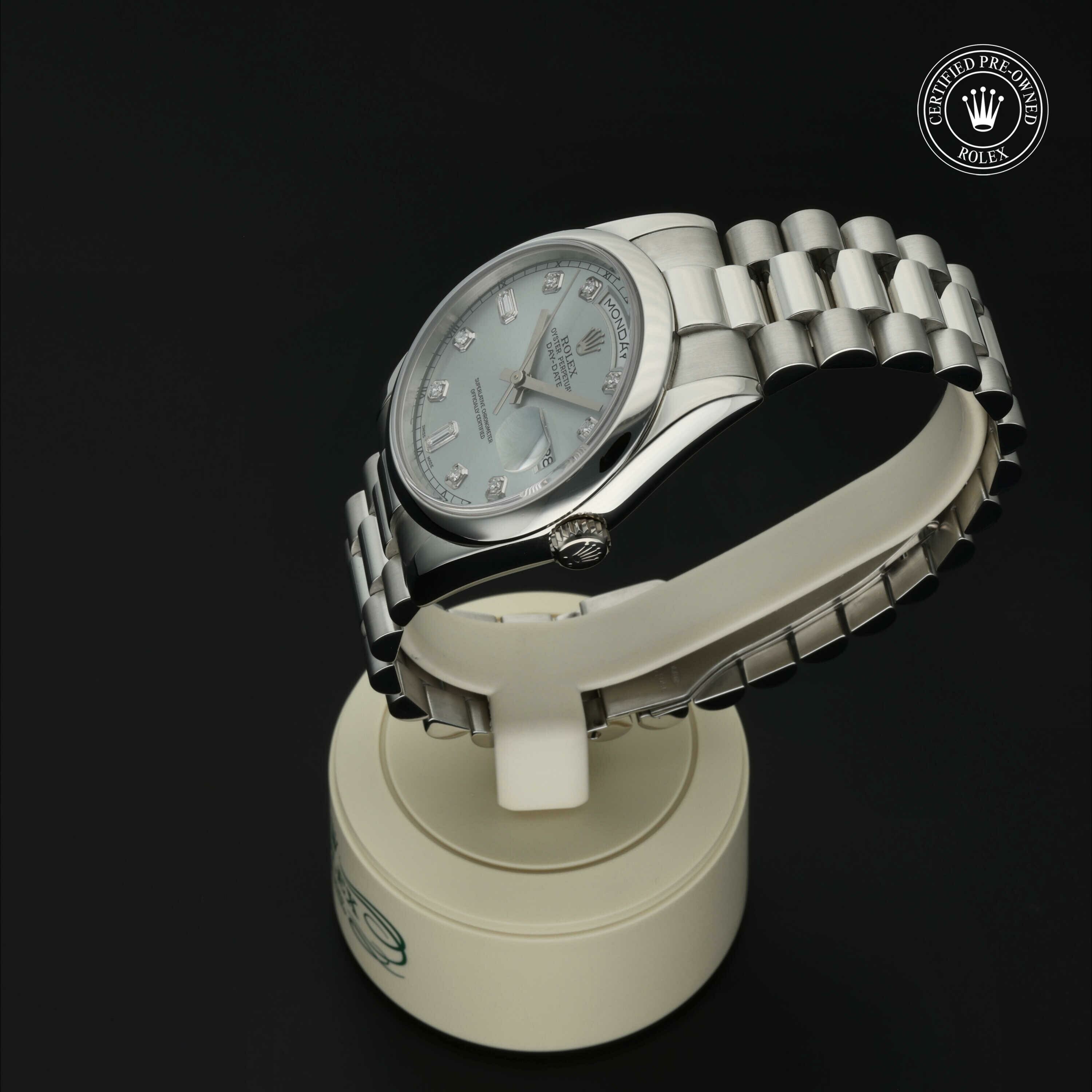 Rolex Day-Date 36 in Platina M118206-0007 at Hall of Time - vue 9