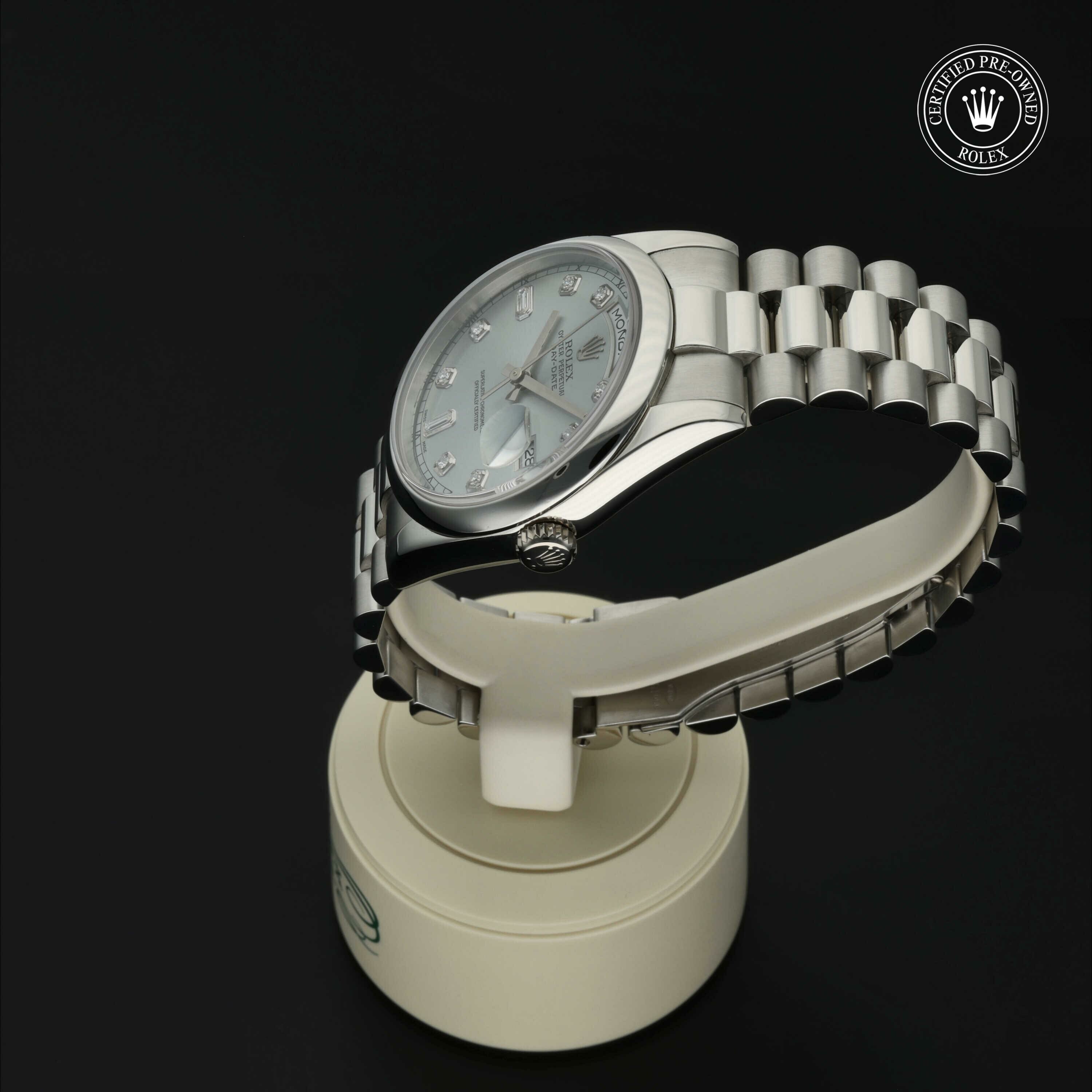 Rolex Day-Date 36 in Platina M118206-0007 at Hall of Time - vue 10