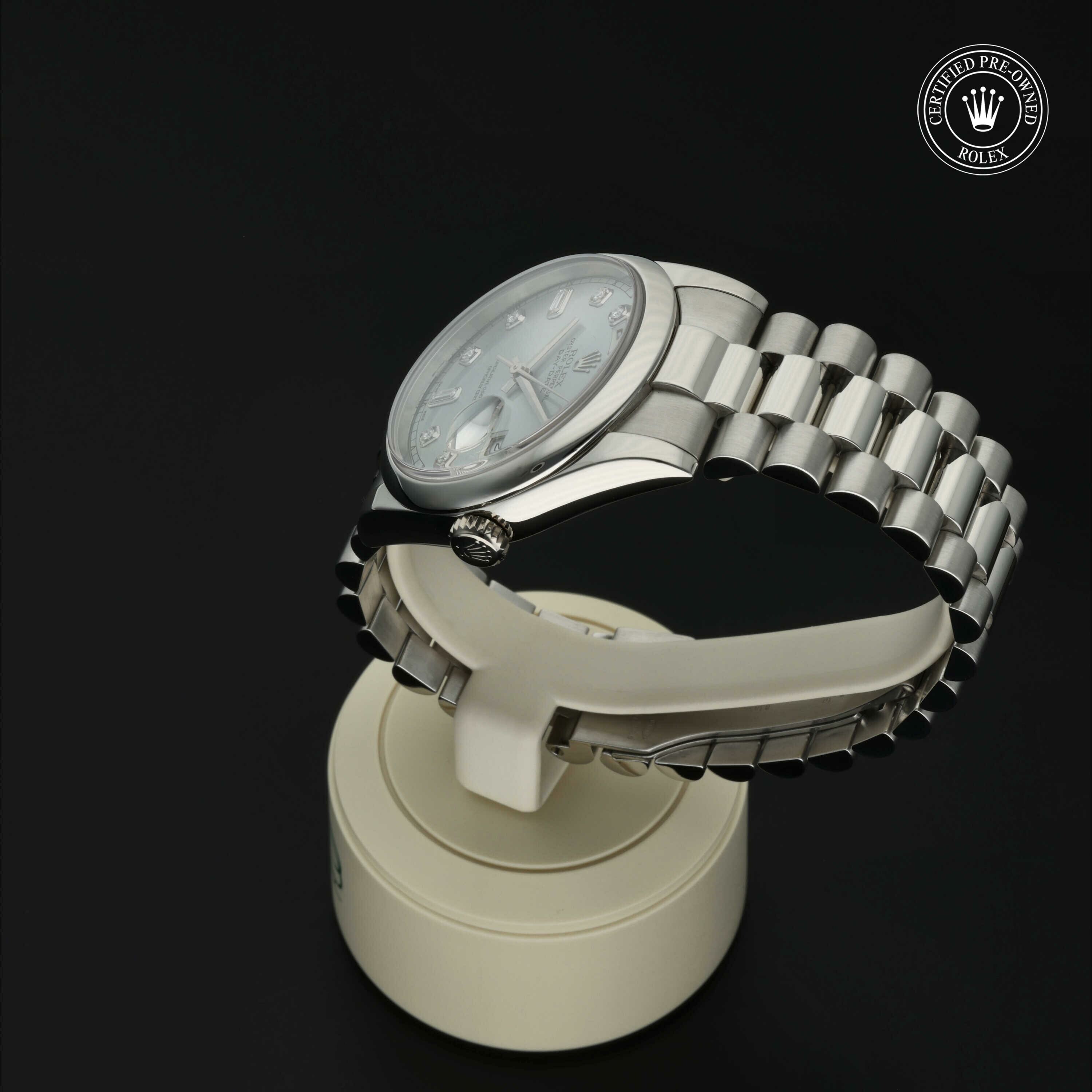 Rolex Day-Date 36 in Platina M118206-0007 at Hall of Time - vue 12