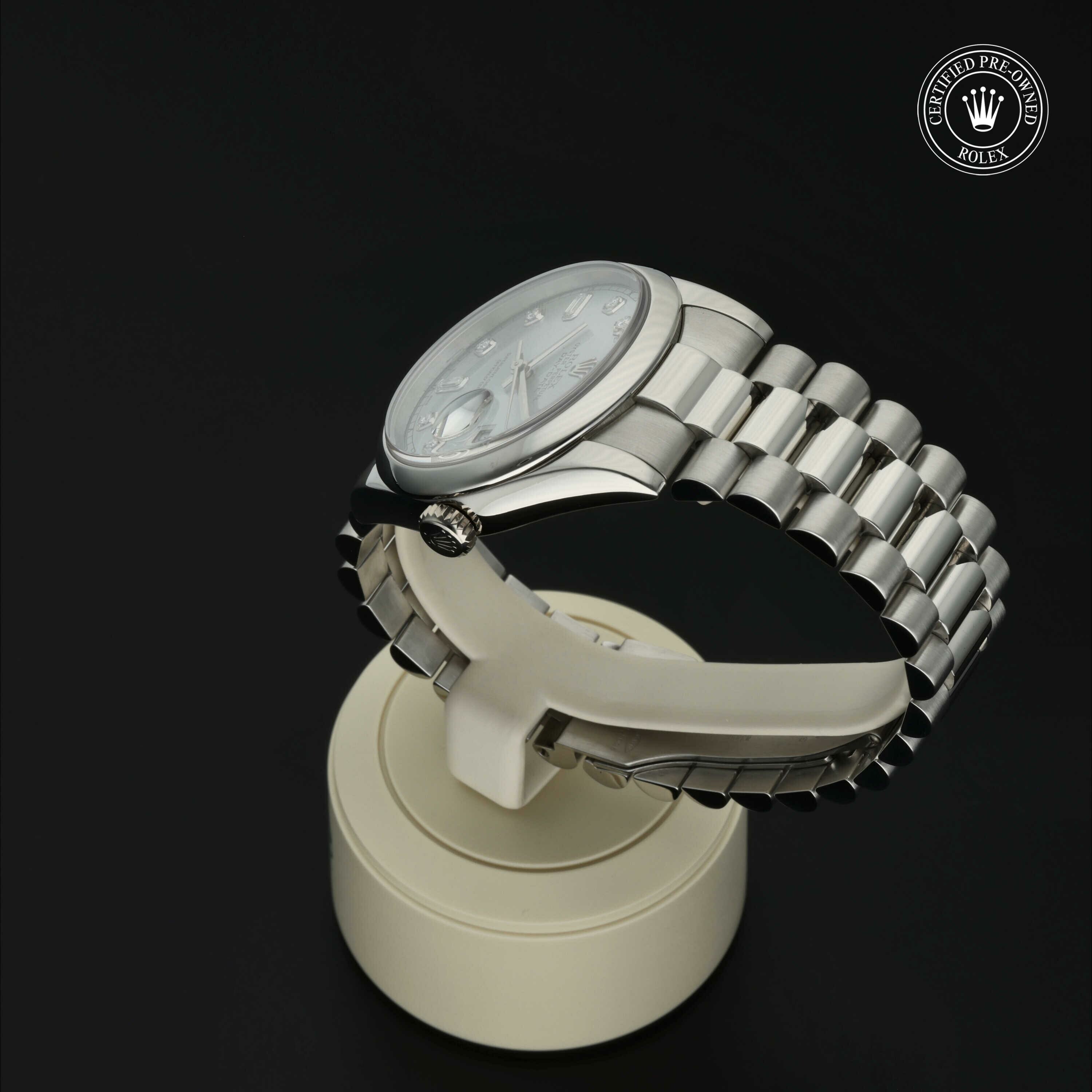 Rolex Day-Date 36 in Platina M118206-0007 at Hall of Time - vue 13
