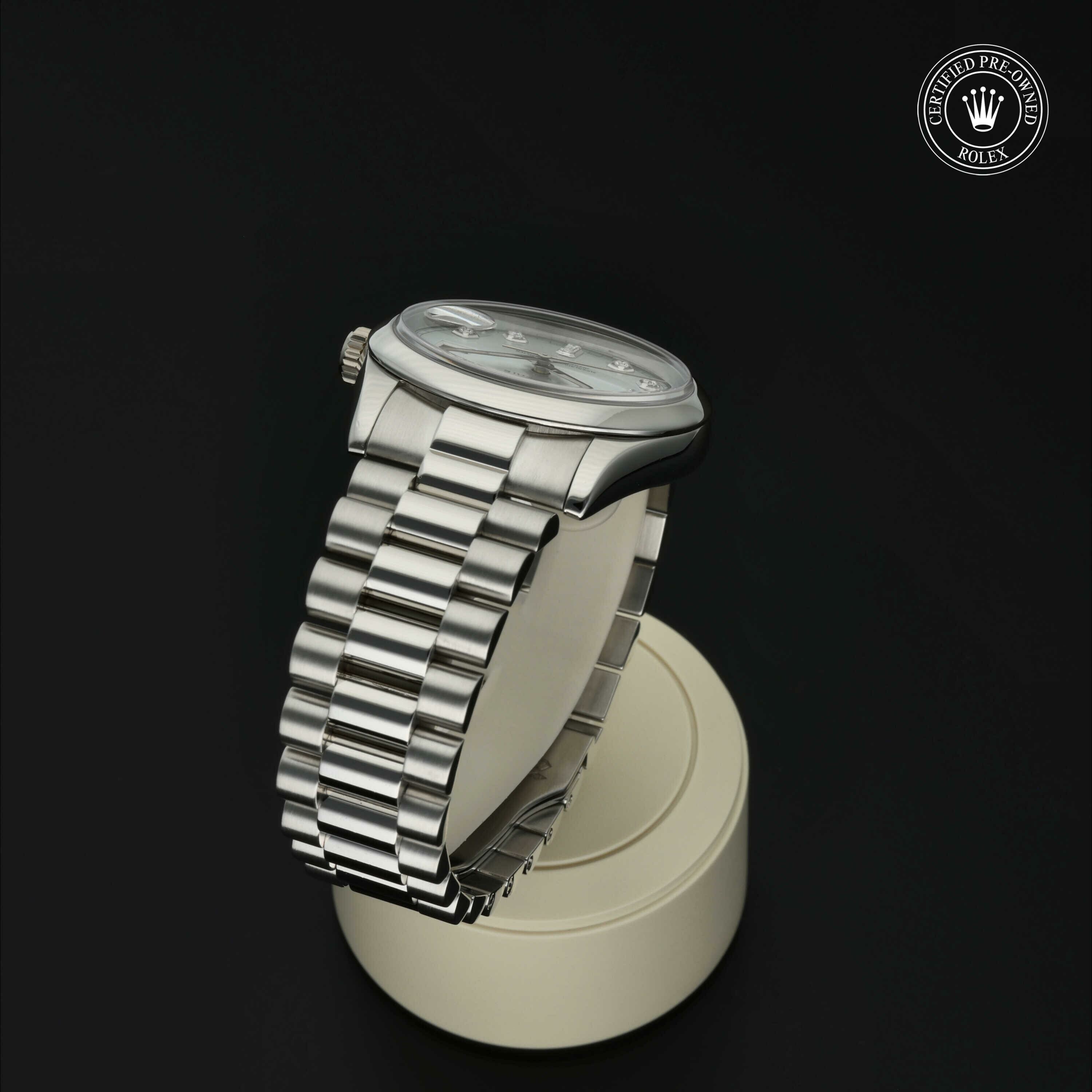Rolex Day-Date 36 in Platina M118206-0007 at Hall of Time - vue 21