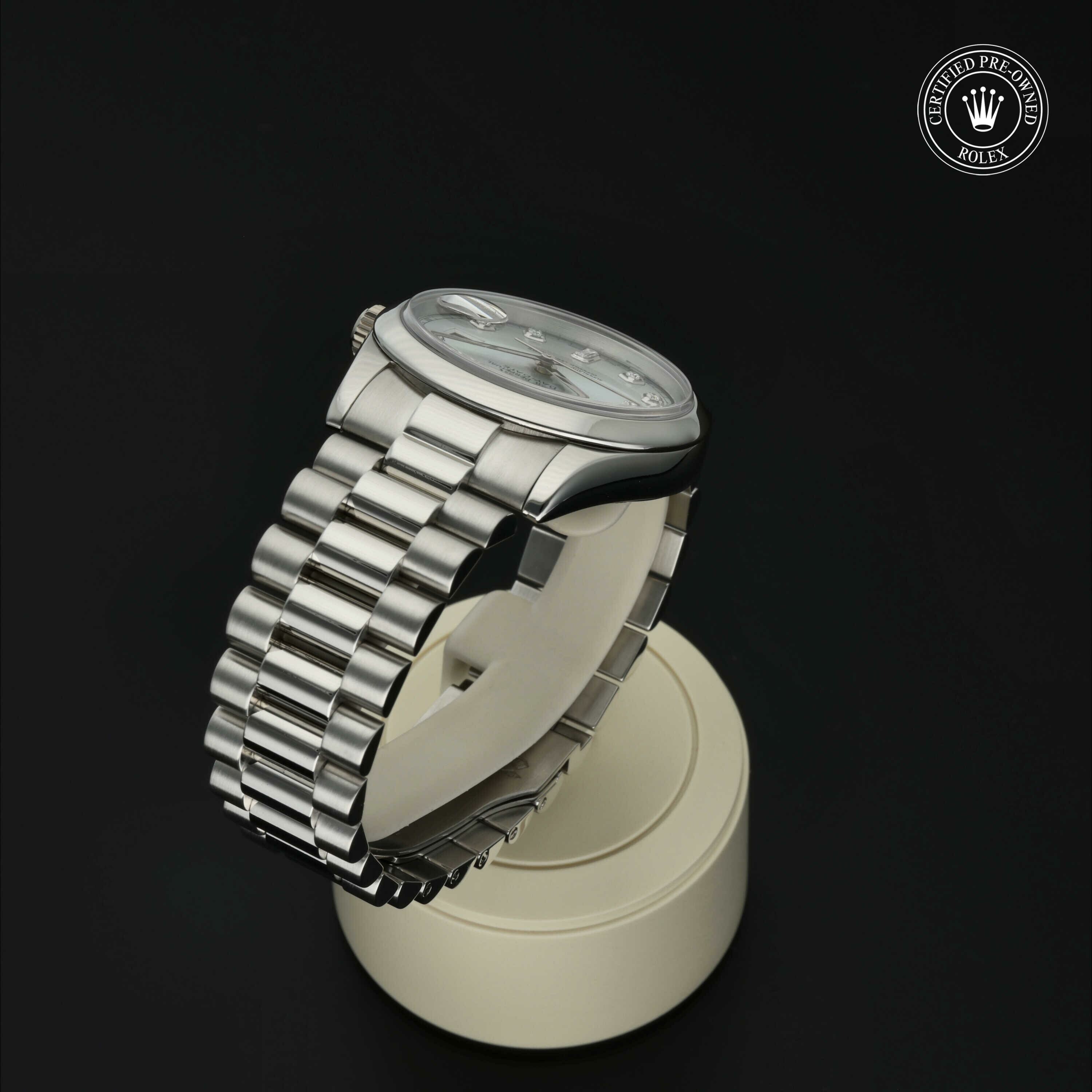 Rolex Day-Date 36 in Platina M118206-0007 at Hall of Time - vue 22