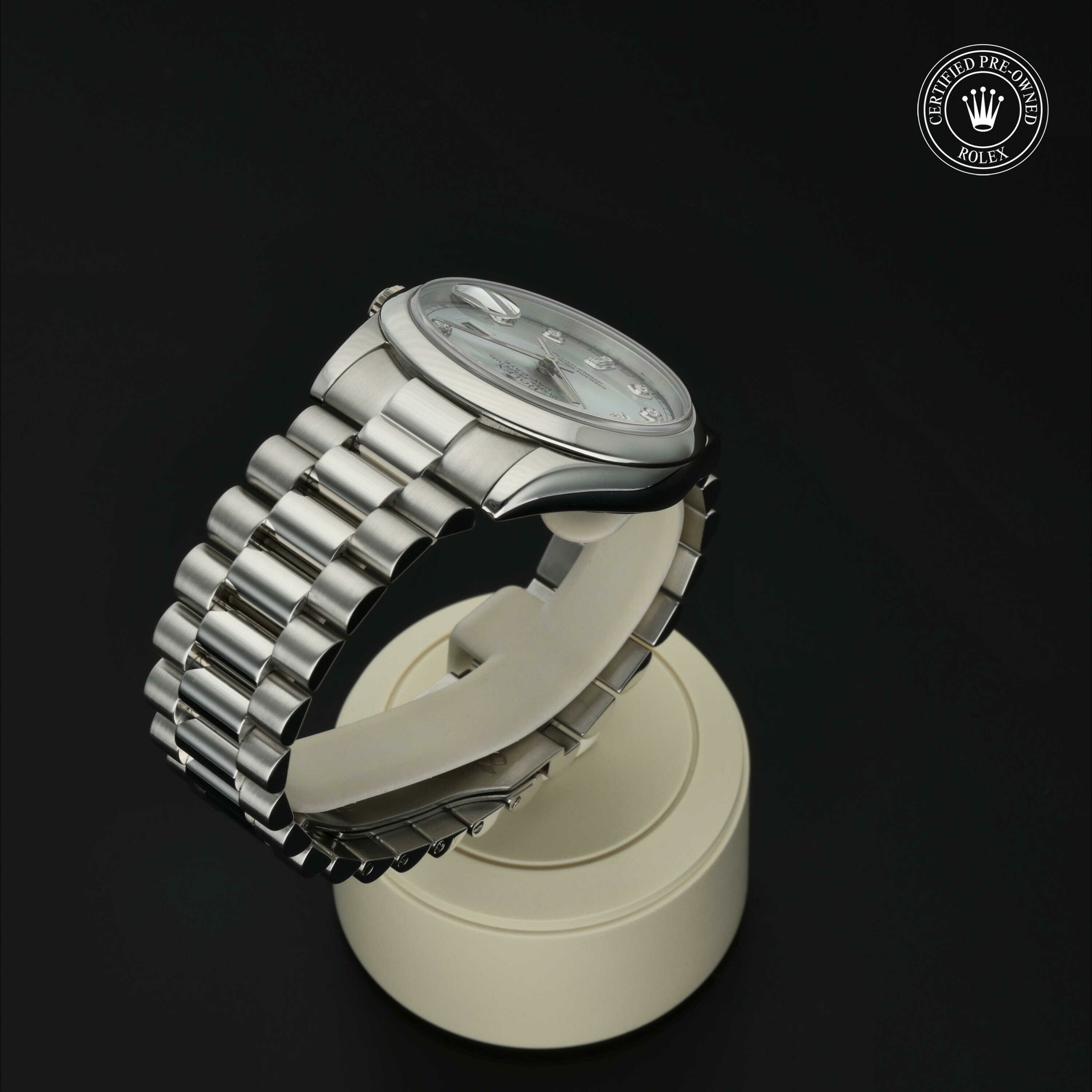 Rolex Day-Date 36 in Platina M118206-0007 at Hall of Time - vue 23