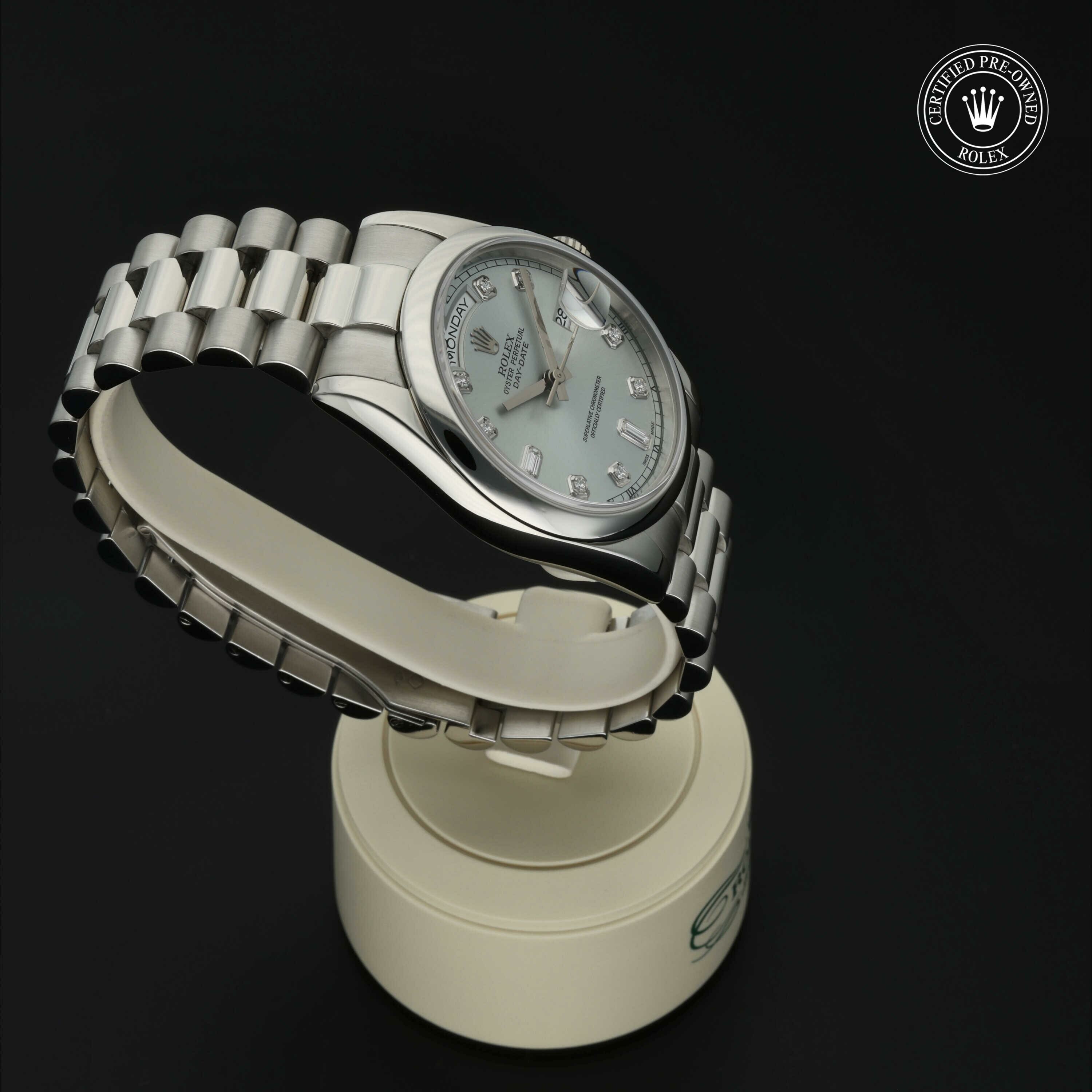 Rolex Day-Date 36 in Platina M118206-0007 at Hall of Time - vue 29