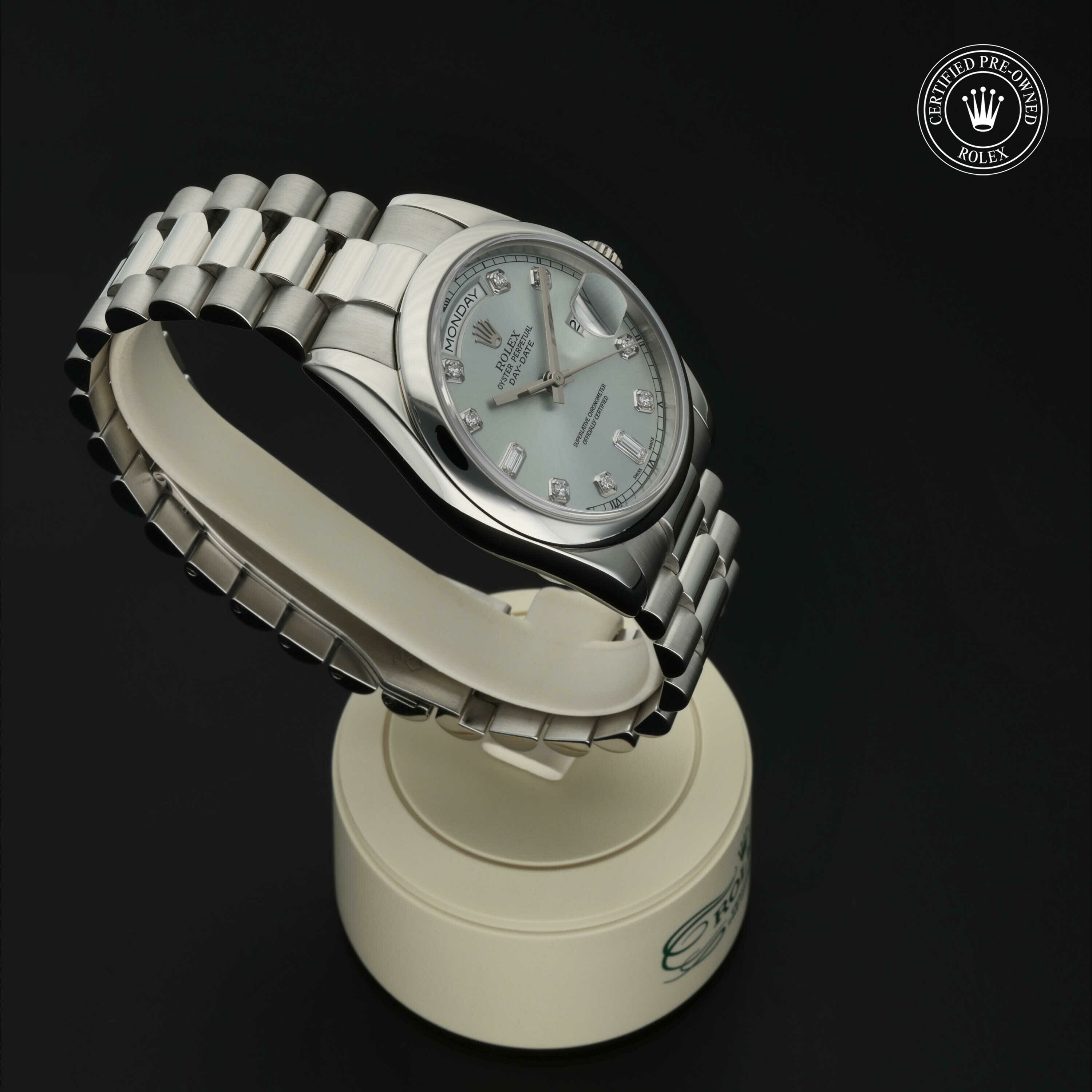 Rolex Day-Date 36 in Platina M118206-0007 at Hall of Time - vue 30