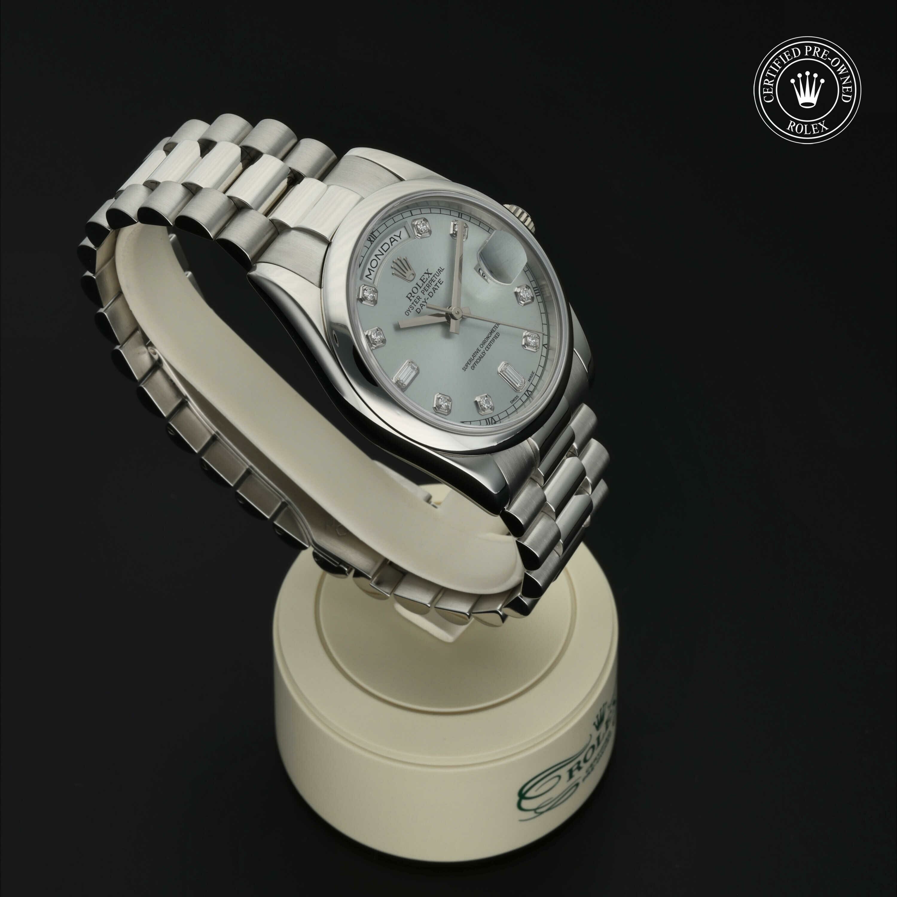 Rolex Day-Date 36 in Platina M118206-0007 at Hall of Time - vue 31