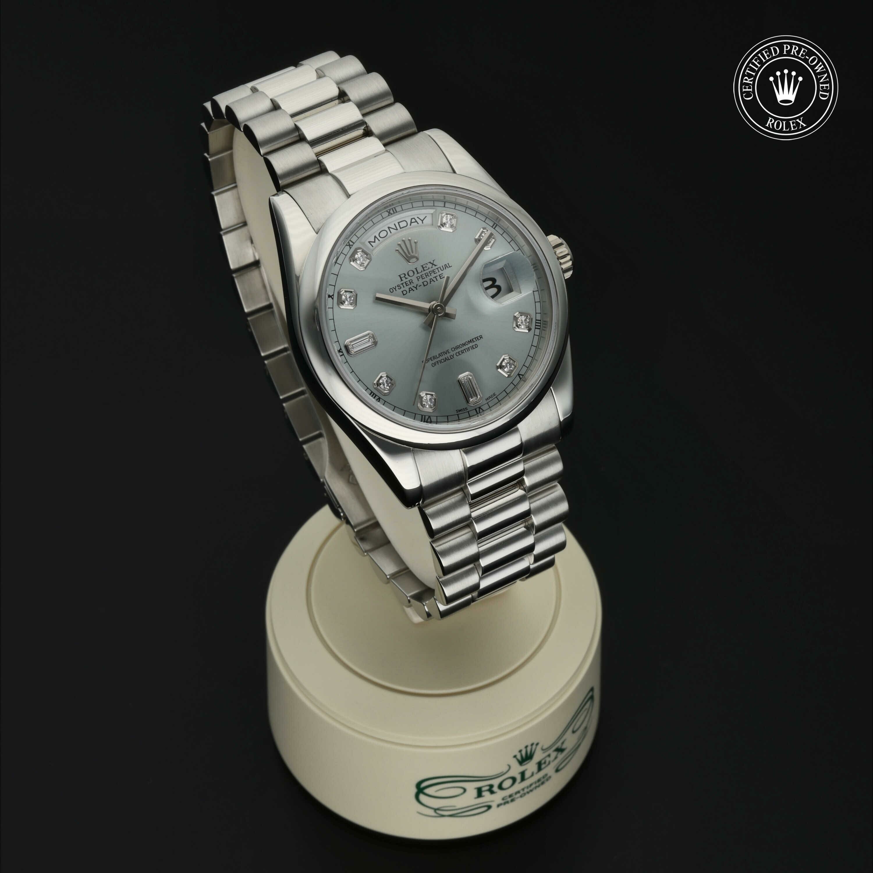 Rolex Day-Date 36 in Platina M118206-0007 at Hall of Time - vue 34