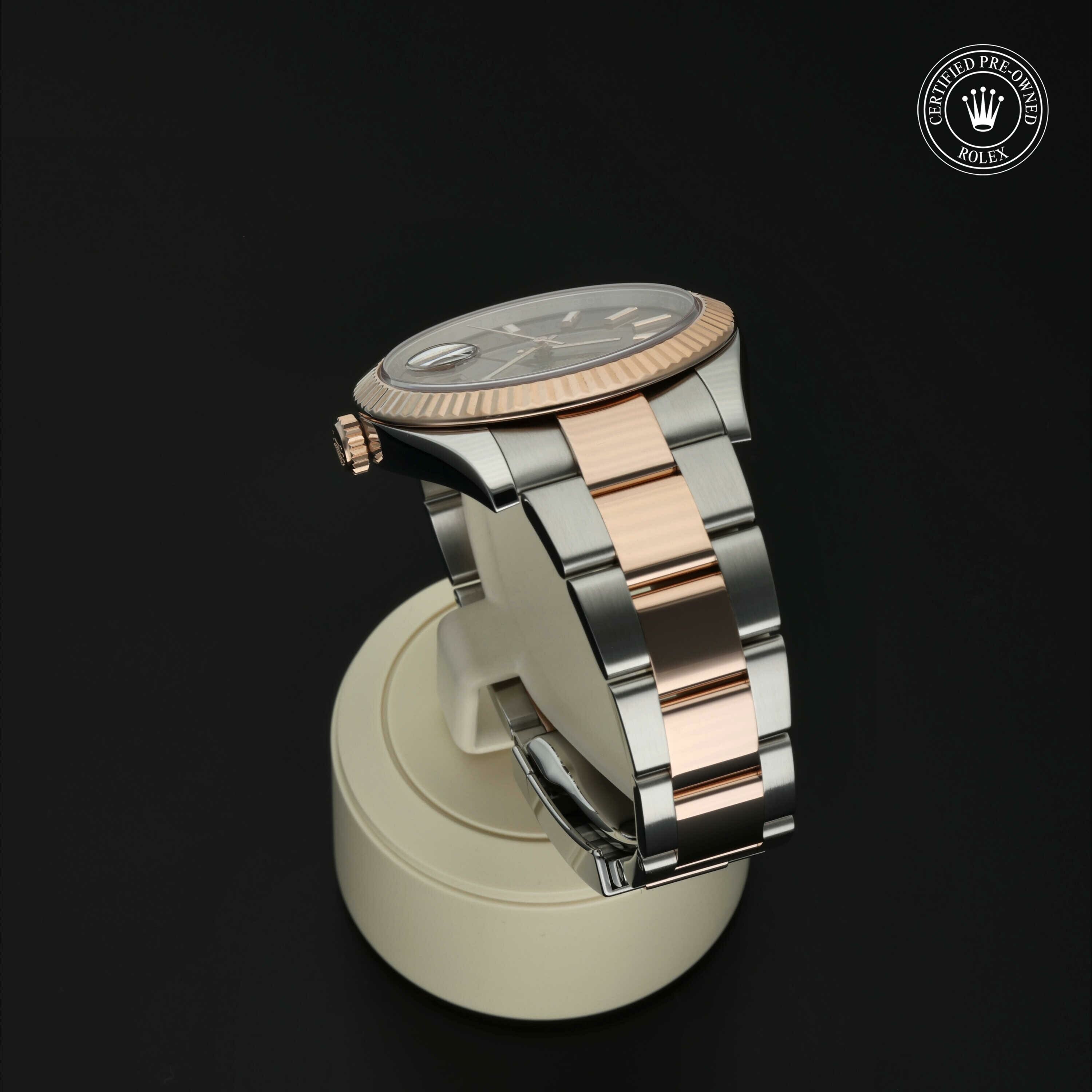 Rolex Datejust 41 in Rolesor 18 karaat Rood M126331-0001 at Hall of Time - vue 17
