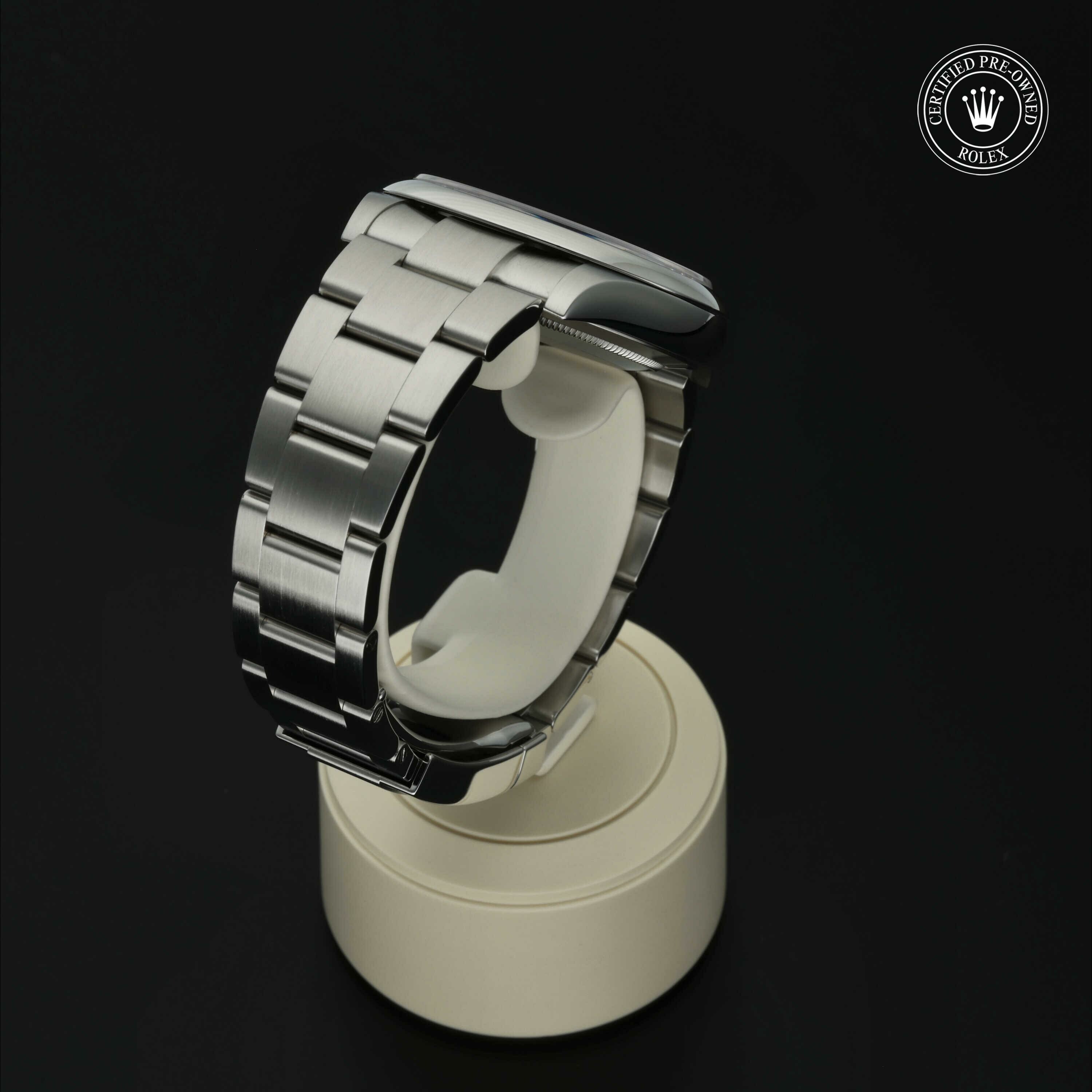 Rolex Oyster Perpetual 41 in Staal M124300-0005 at Hall of Time - vue 22