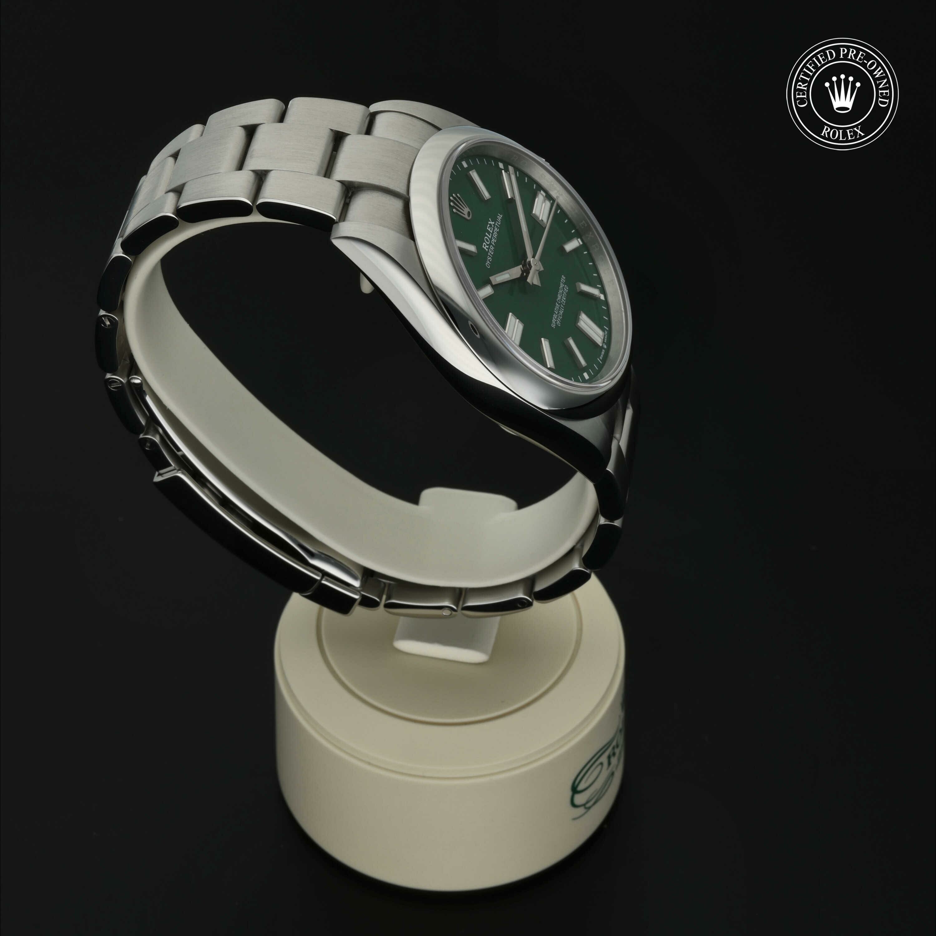 Rolex Oyster Perpetual 41 in Staal M124300-0005 at Hall of Time - vue 29
