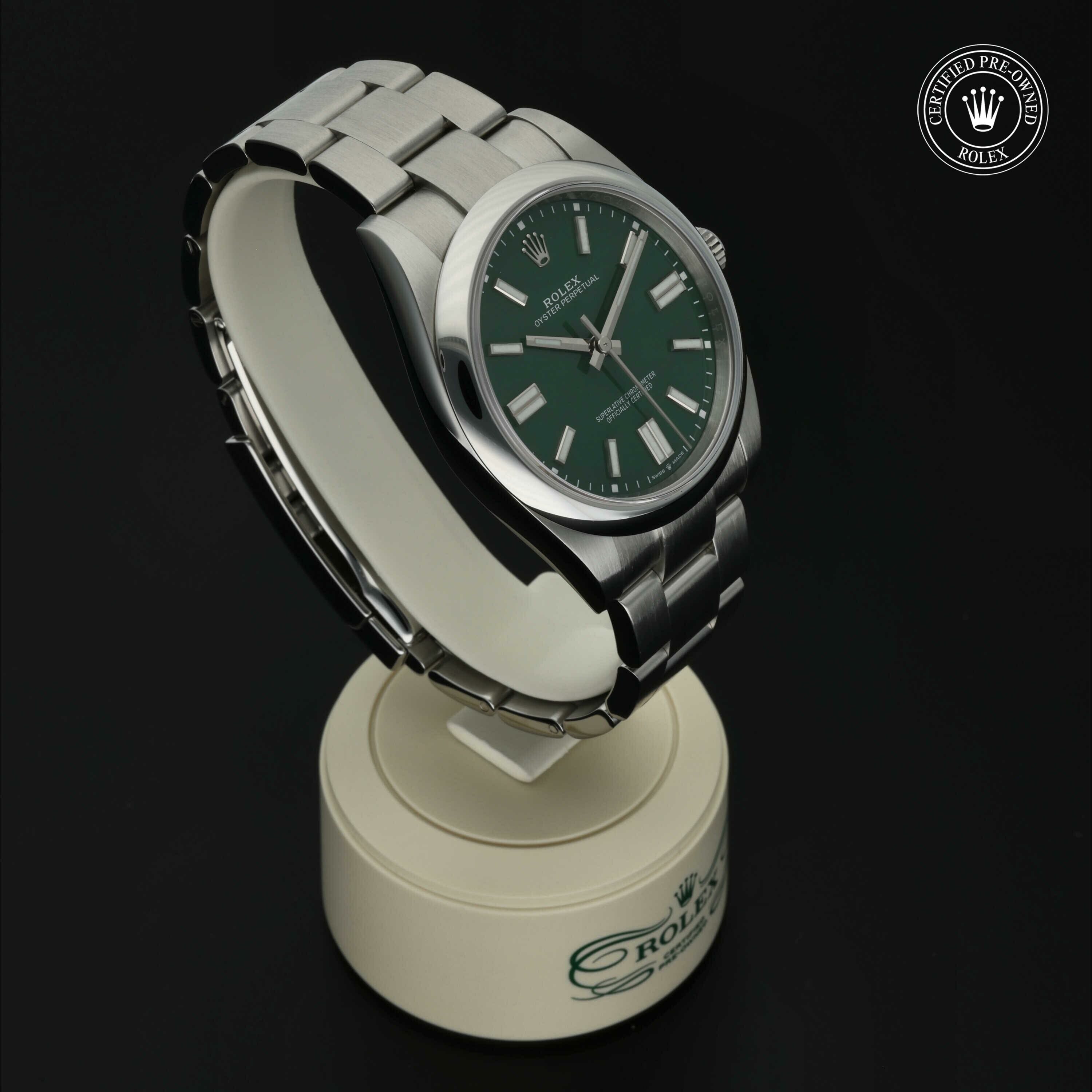 Rolex Oyster Perpetual 41 in Staal M124300-0005 at Hall of Time - vue 32
