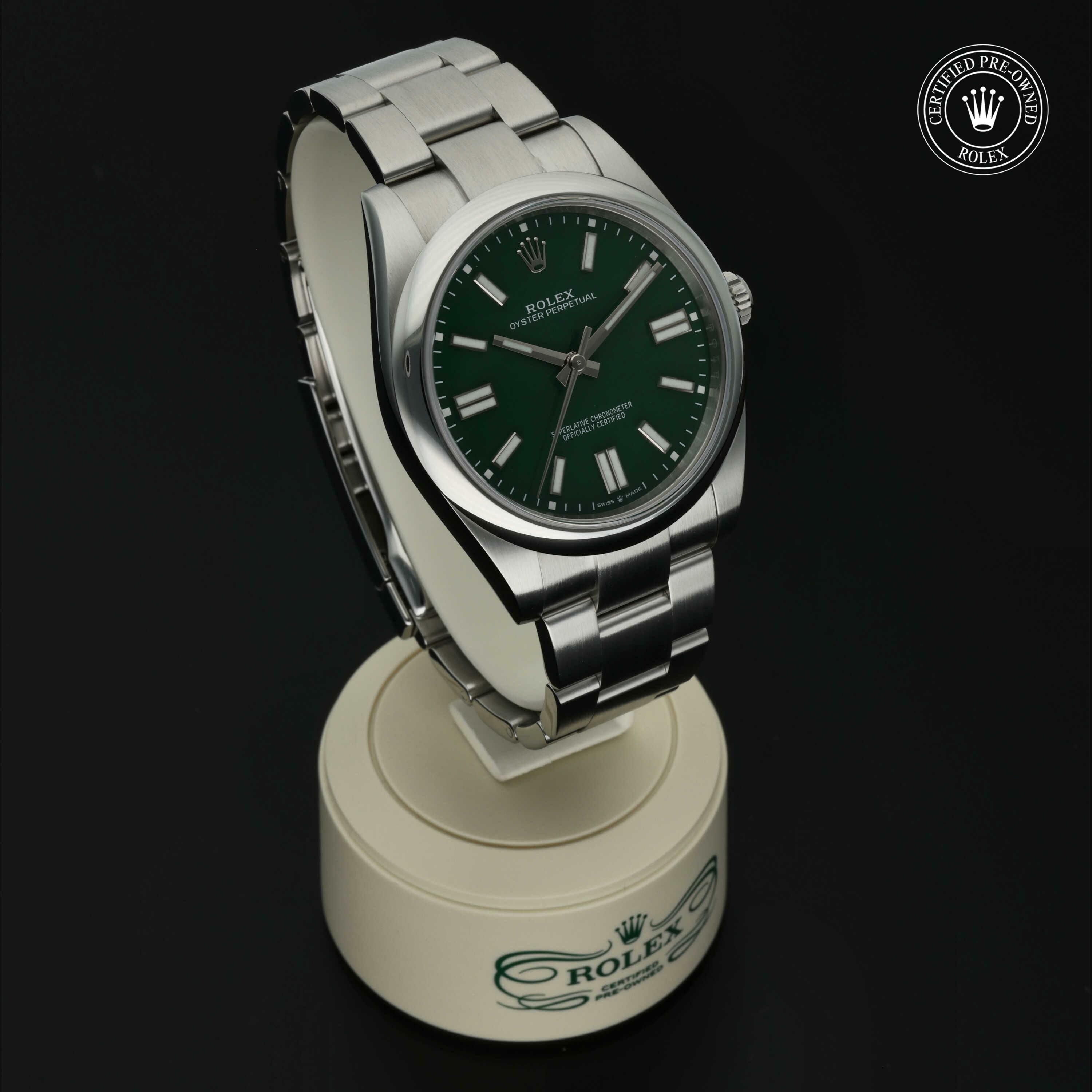 Rolex Oyster Perpetual 41 in Staal M124300-0005 at Hall of Time - vue 34