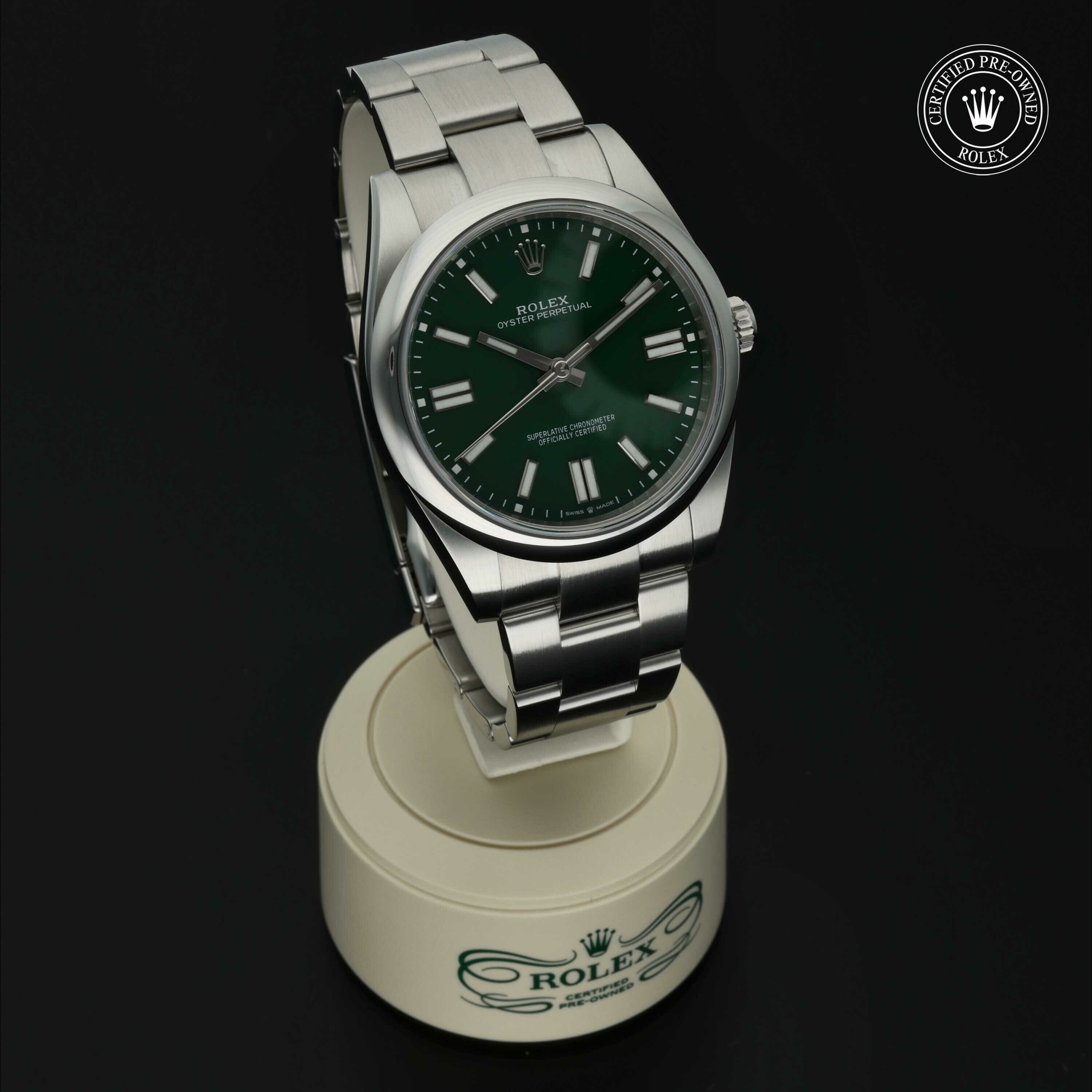 Rolex Oyster Perpetual 41 in Staal M124300-0005 at Hall of Time - vue 35