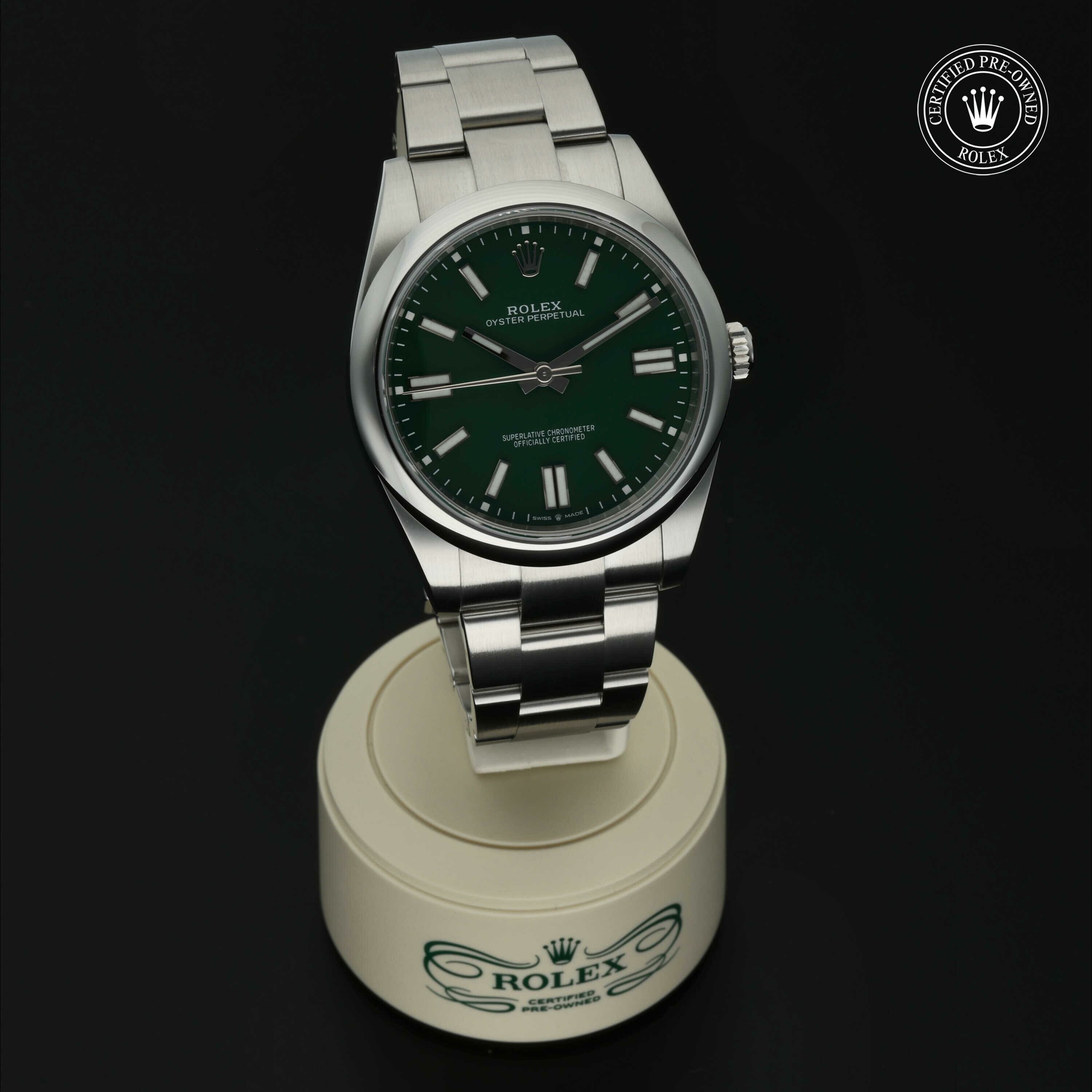 Rolex Oyster Perpetual 41 in Staal M124300-0005 at Hall of Time - vue 36