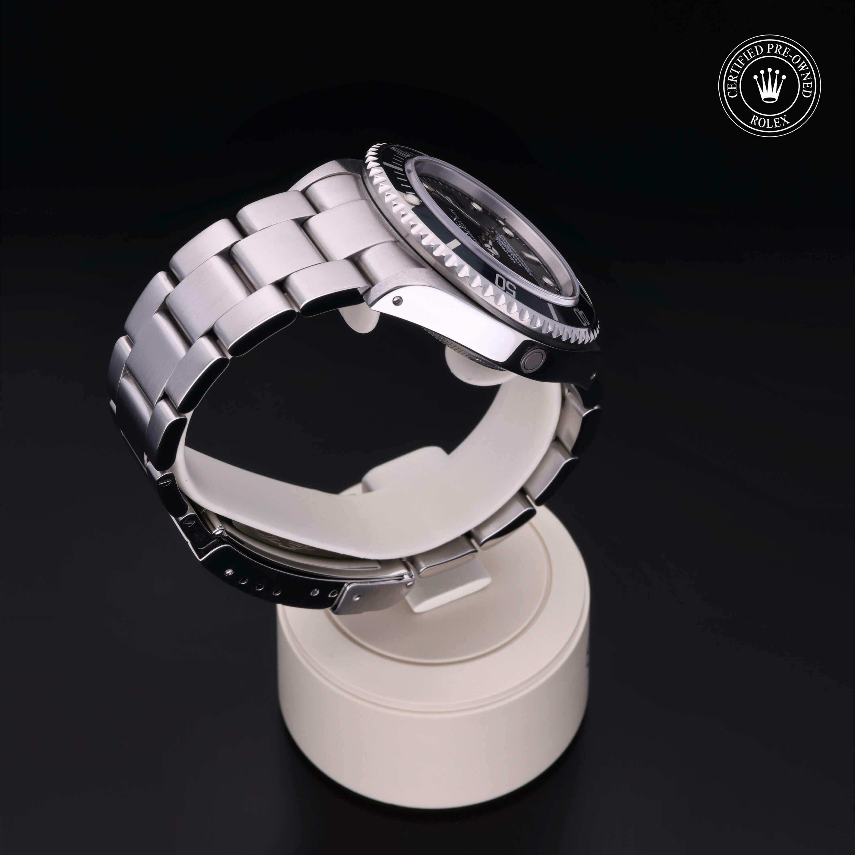 Rolex Oyster Perpetual Sea-Dweller in Staal M16600-0001 at Hall of Time - vue 25