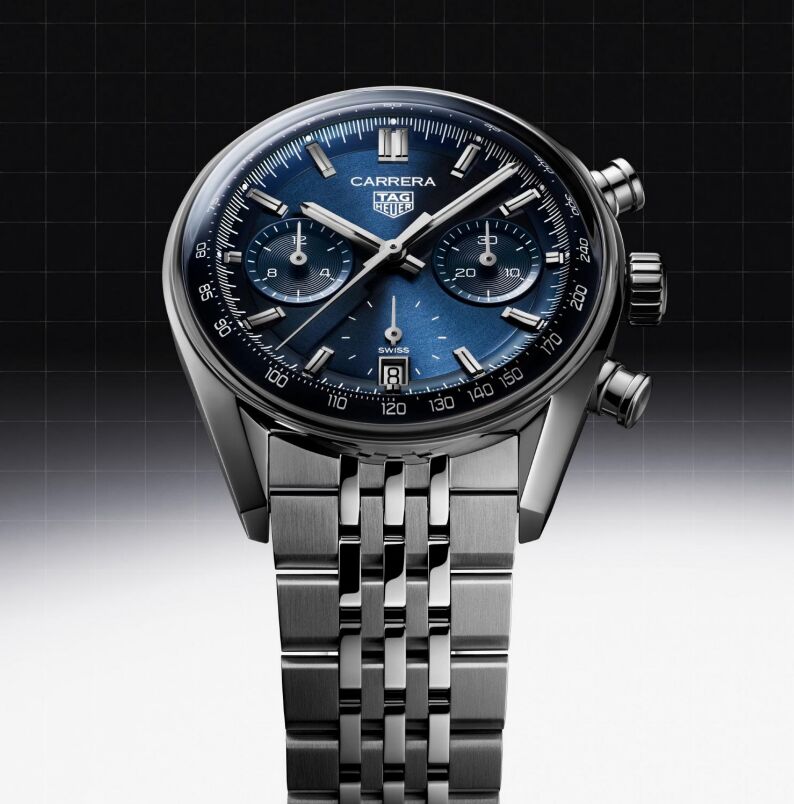 Montre TAG Heuer Carrera Chronograph vue de face