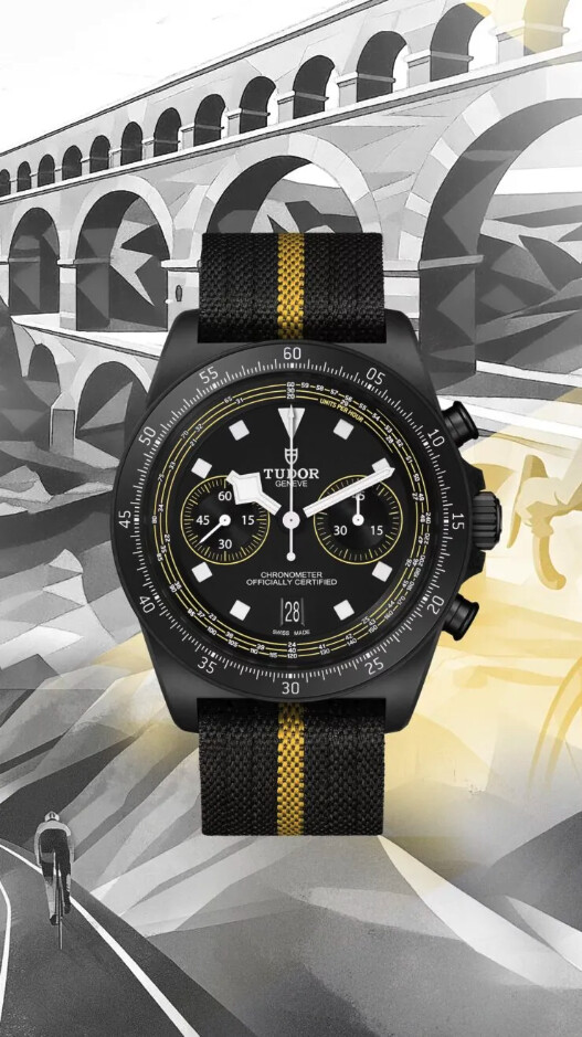Nouvelle montre TUDOR Pelagos FXD Chrono “Yellow” vue de face sur fond Tour de France
