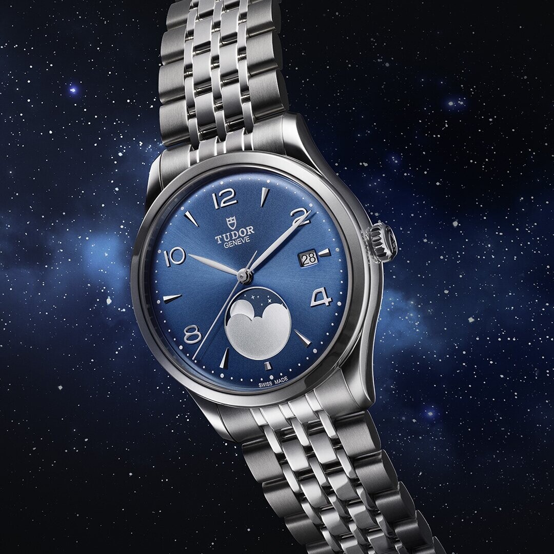 Nouvelle montre TUDOR 1926 Luna couleur bleue vue de face