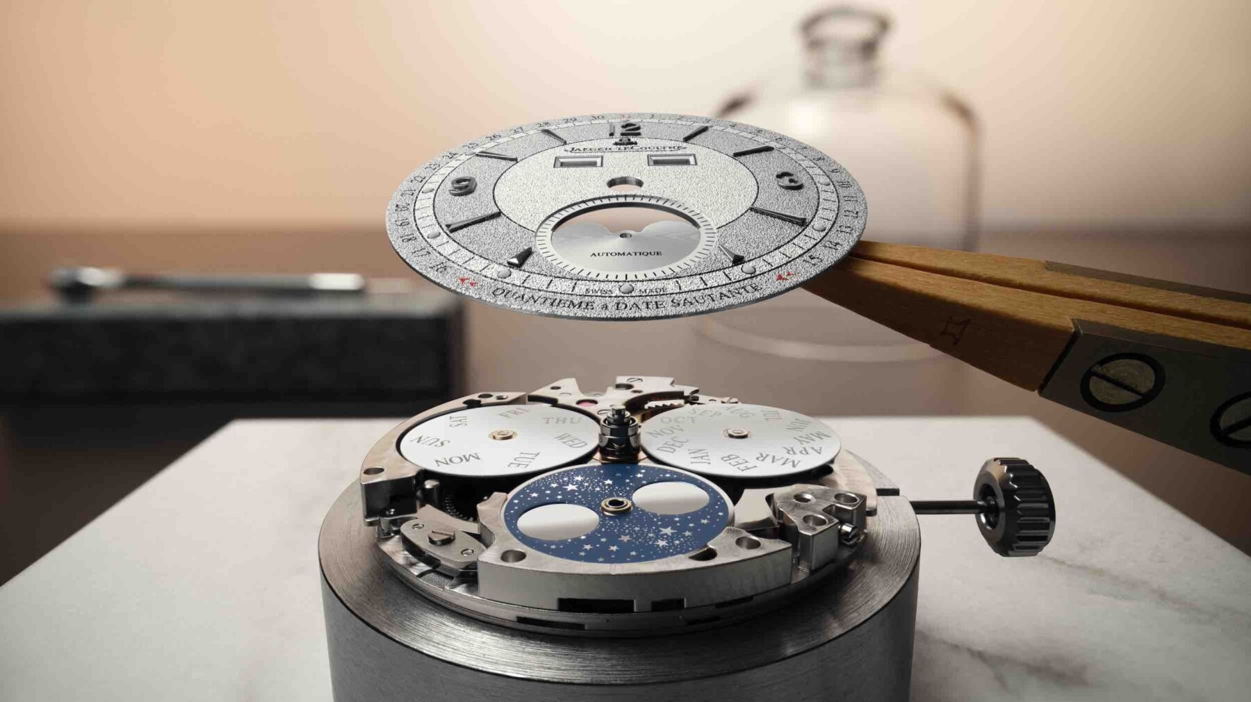 Montre Jaeger-LeCoultre Master Control Calendar édition limitée vue mécanisme