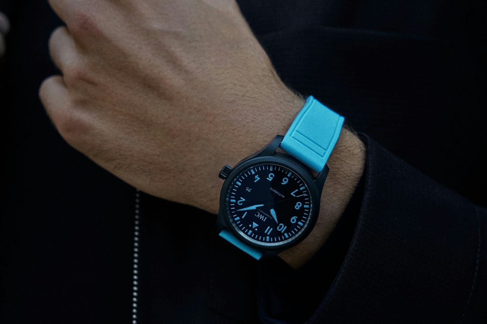 Pilotenhorloge Automatic 41 George Russell om de pols