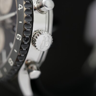 Breitling Chronoliner