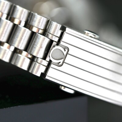 Montre OMEGA Speedmaster Moonwatch Professional Chronographe Co-Axial Master Chronometer 42mm