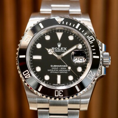 Montre Rolex Submariner Date lunette noire