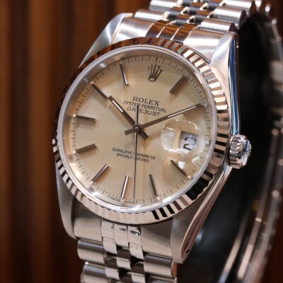 Rolex Datejust 36 silver.