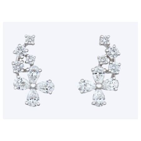 Boucles d'oreilles grappe diamants,motif fleur.