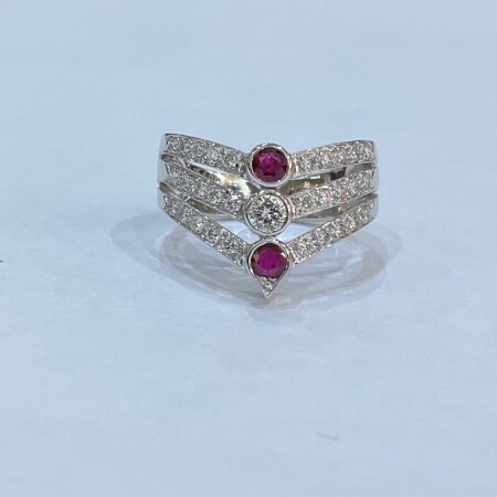 Bague graziella or blanc , diamants et rubis