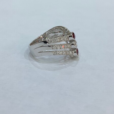 Bague graziella or blanc , diamants et rubis