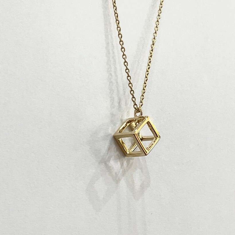 Collier or jaune Étincelle cube diamant