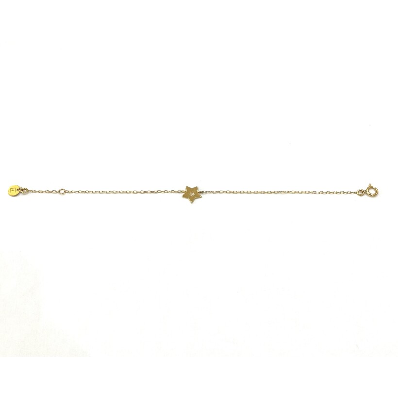 Bracelet or jaune motif étoile 1 diamant.