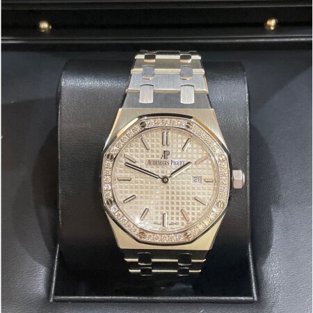 Montre Audemars Piguet Royal Oak Quartz 67651ST.ZZ.1261ST.01