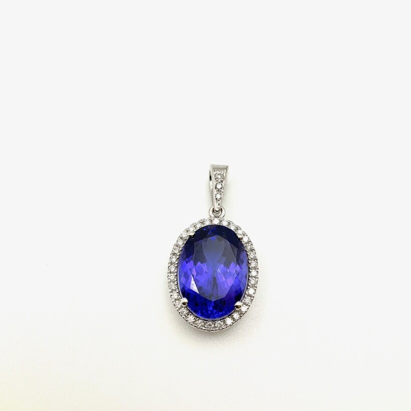 Pendentif or blanc Tanzanite et diamants.