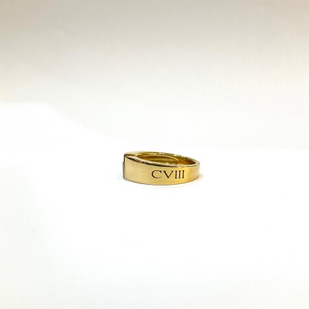 Bague or jaune, collection CVIII et diamant baguette