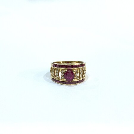 Bague or jaune rubis et diamants