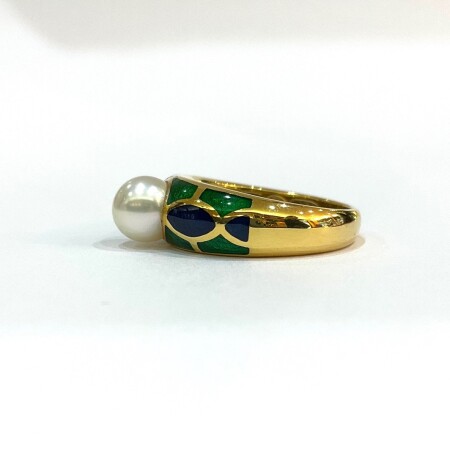 Bague or jaune corps damier arlequin bleu et vert et perle blanche