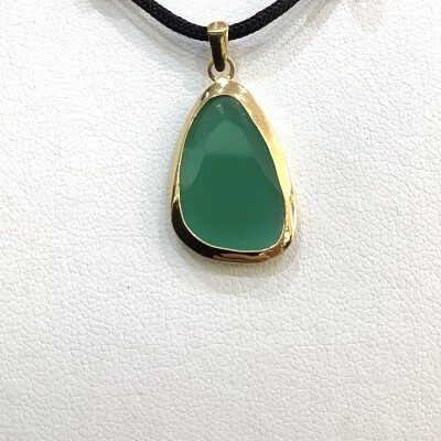 Pendentif or jaune plaque de Jade 18x12