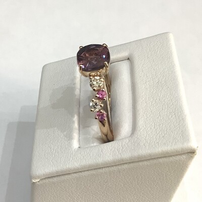 Bague or rose spinelle diamant et saphir rose