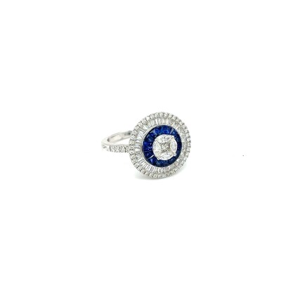 Bague or blanc ronde diamant et saphir