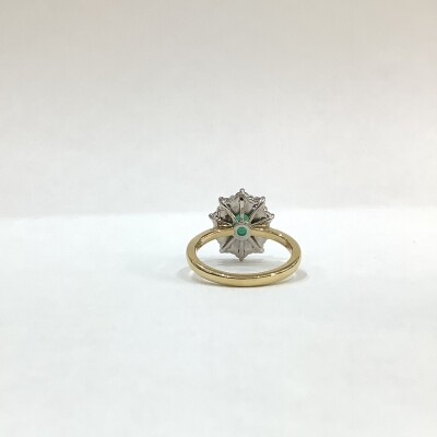 Bague or jaune et or gris Emeraude et diamants