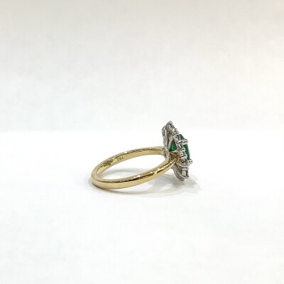 Bague or jaune et or gris Emeraude et diamants